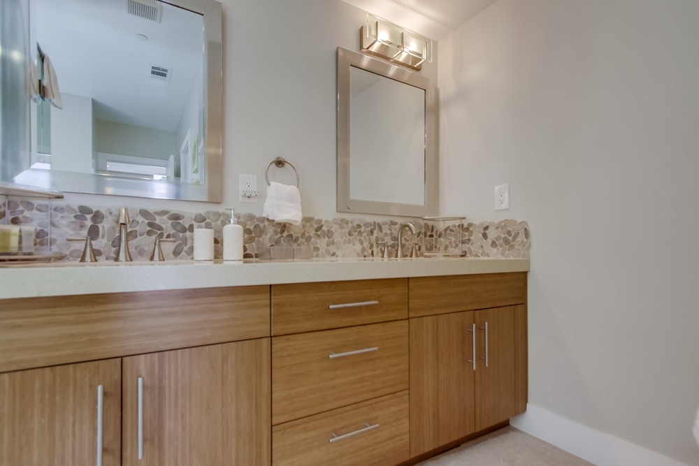 Virtual tour photo 39 of 75 for 1330 Thomas Ave