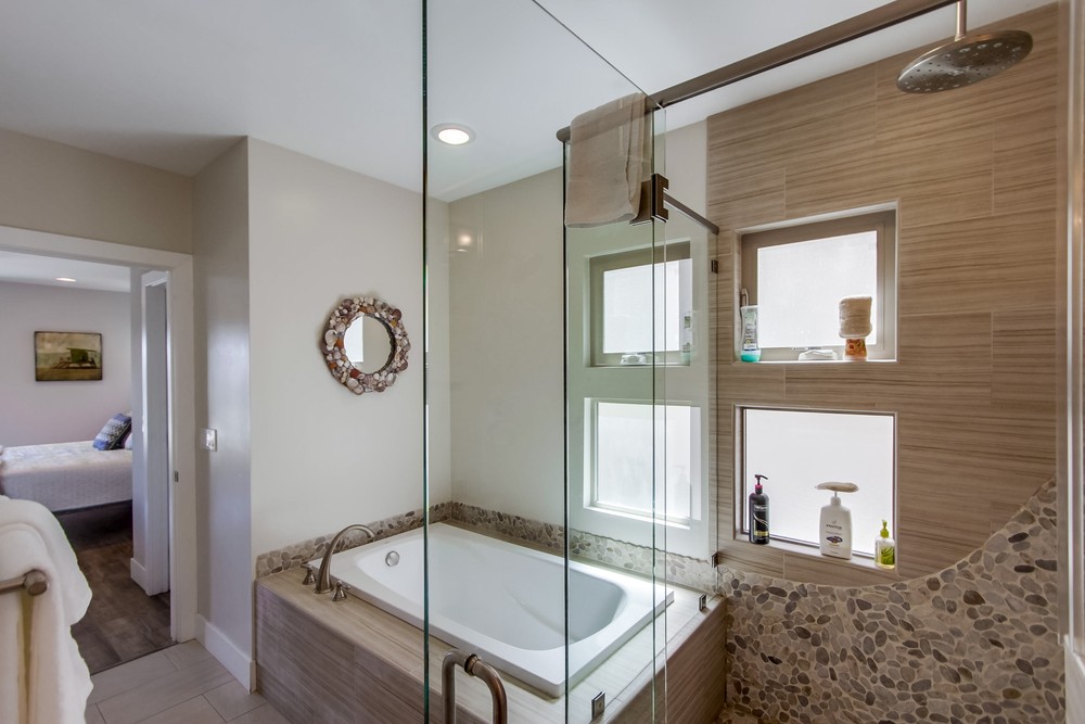 Virtual tour photo 42 of 75 for 1330 Thomas Ave