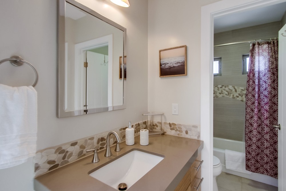 Virtual tour photo 66 of 75 for 1330 Thomas Ave