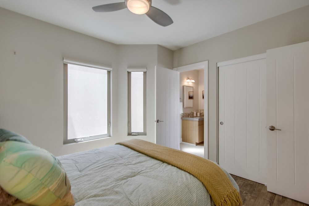 Virtual tour photo 70 of 75 for 1330 Thomas Ave