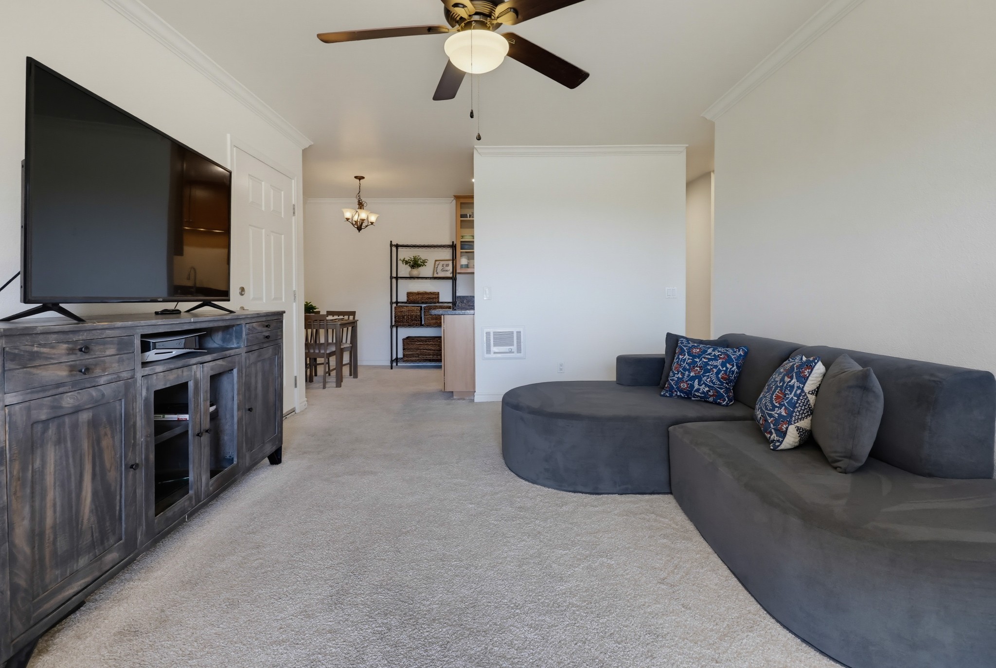 Virtual tour photo 14 of 52 for 13303 Rancho Peñasquitos Blvd