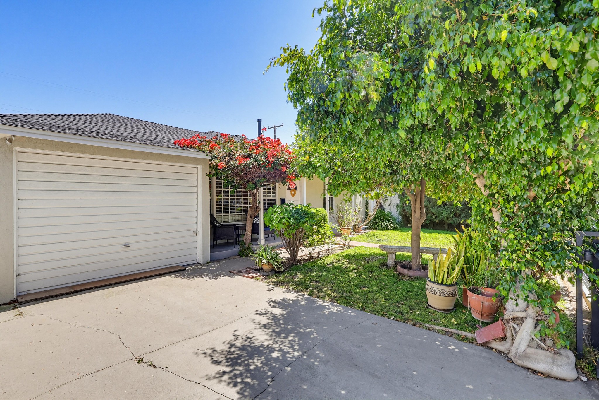 Virtual tour photo 8 of 41 for 13308 Thistle Ave