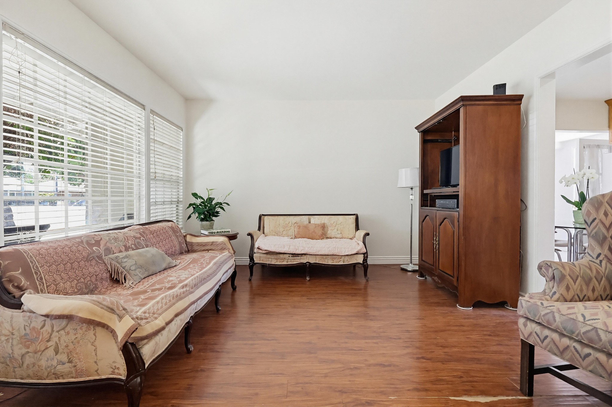 Virtual tour photo 11 of 41 for 13308 Thistle Ave