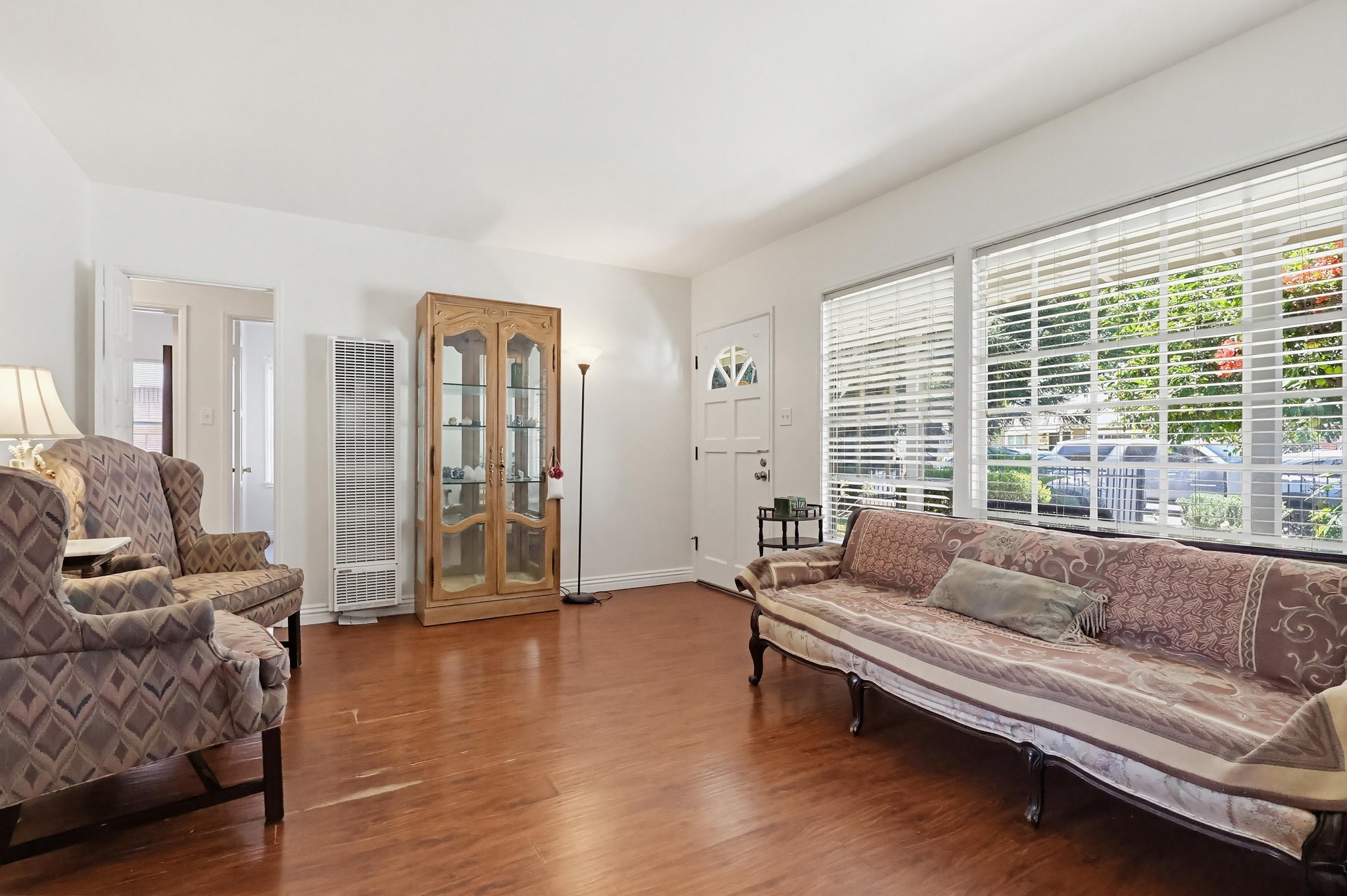 Virtual tour photo 13 of 41 for 13308 Thistle Ave