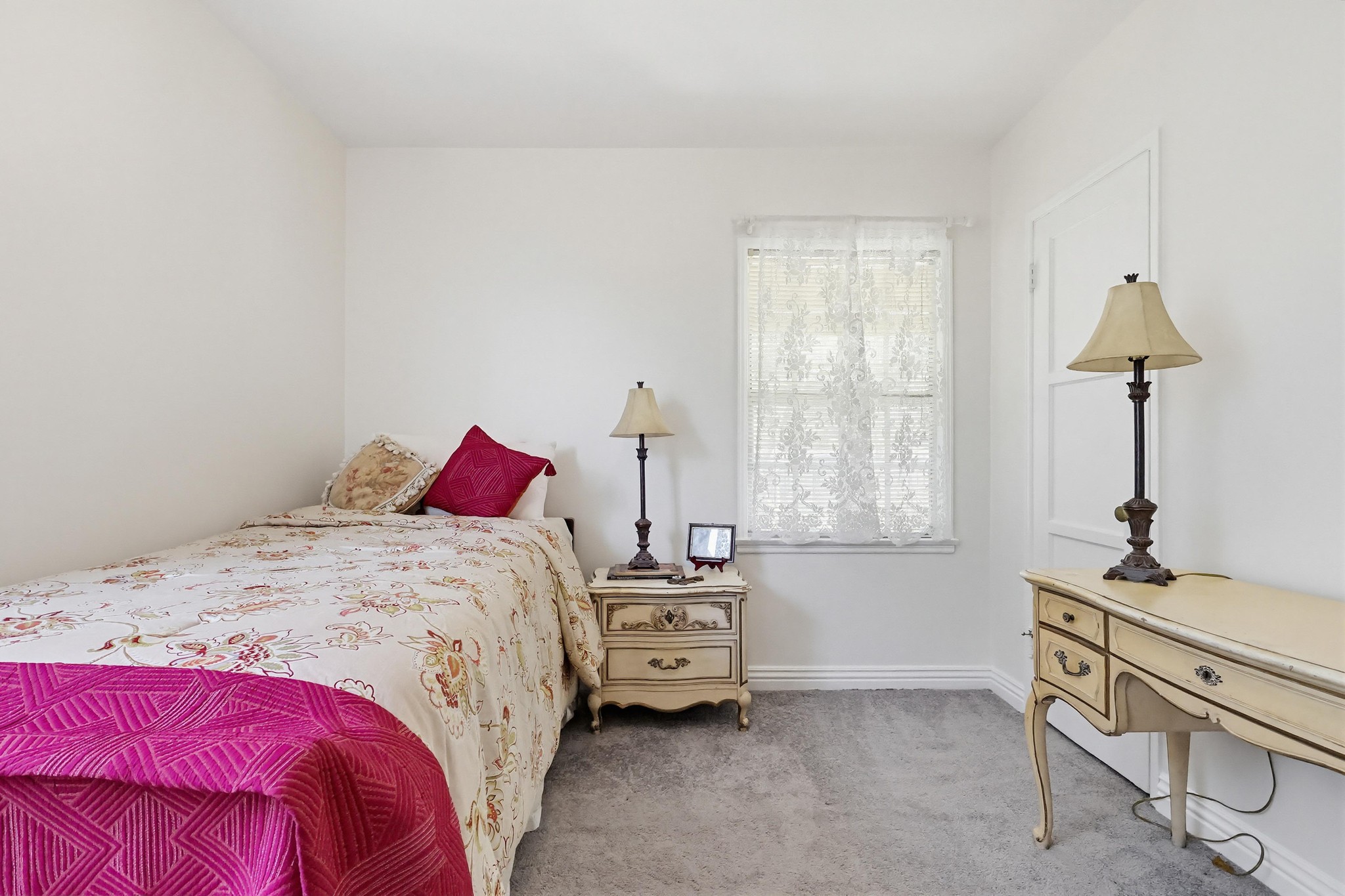 Virtual tour photo 28 of 41 for 13308 Thistle Ave
