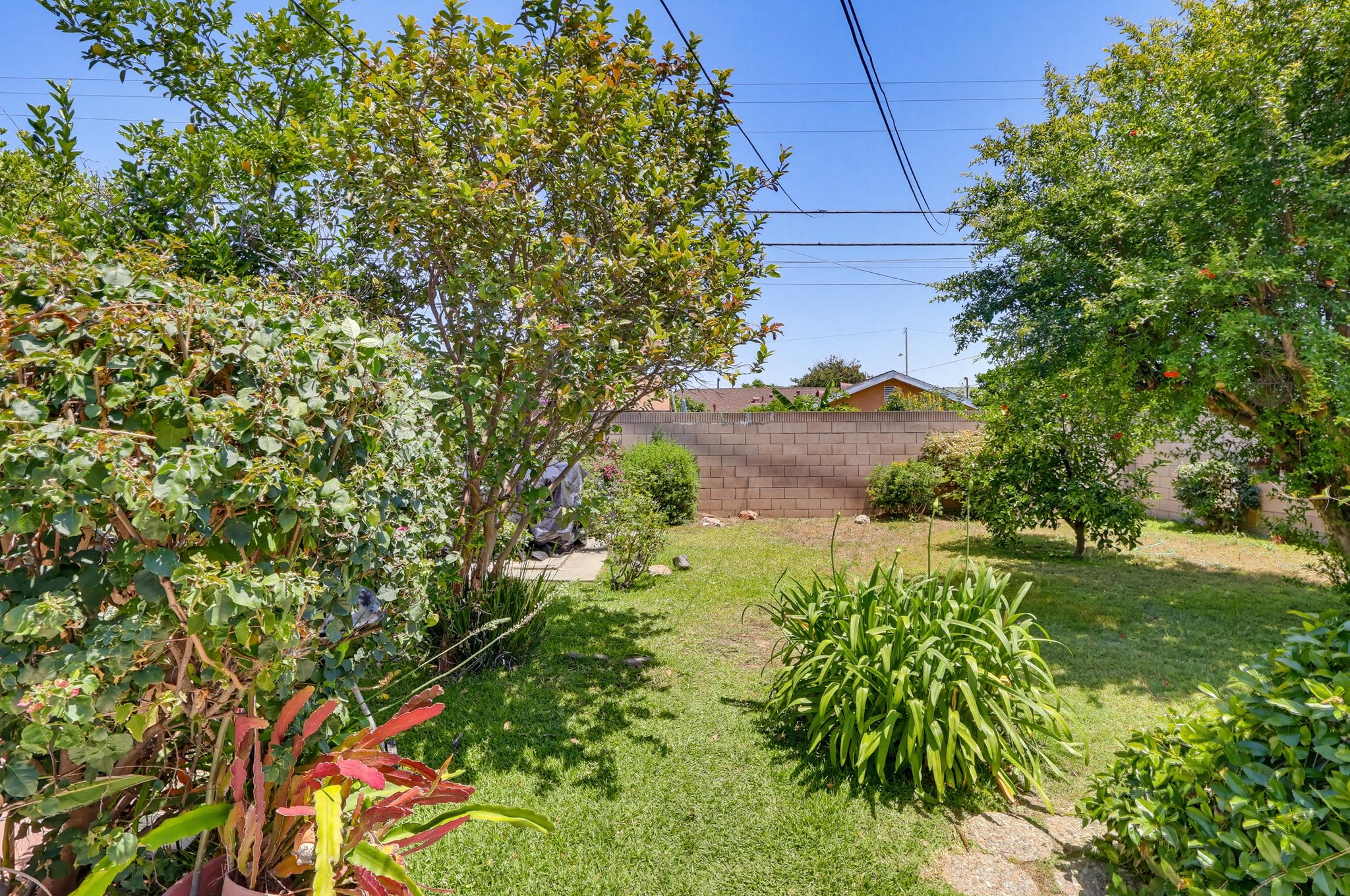Virtual tour photo 32 of 41 for 13308 Thistle Ave