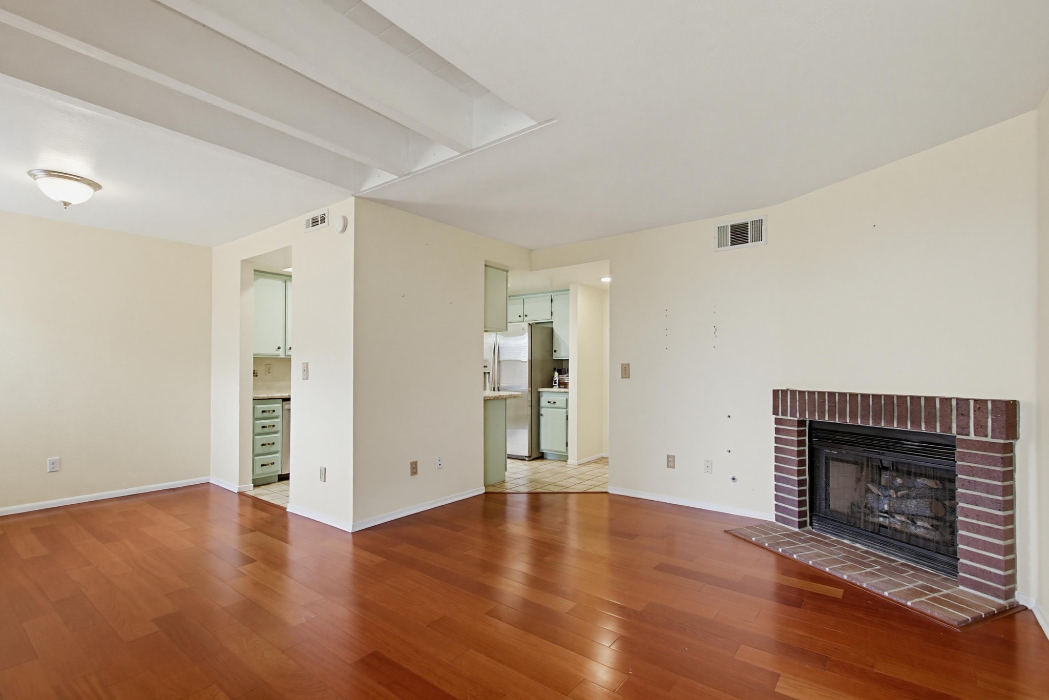 Virtual tour photo 7 of 51 for 13321 Westmark Way #28
