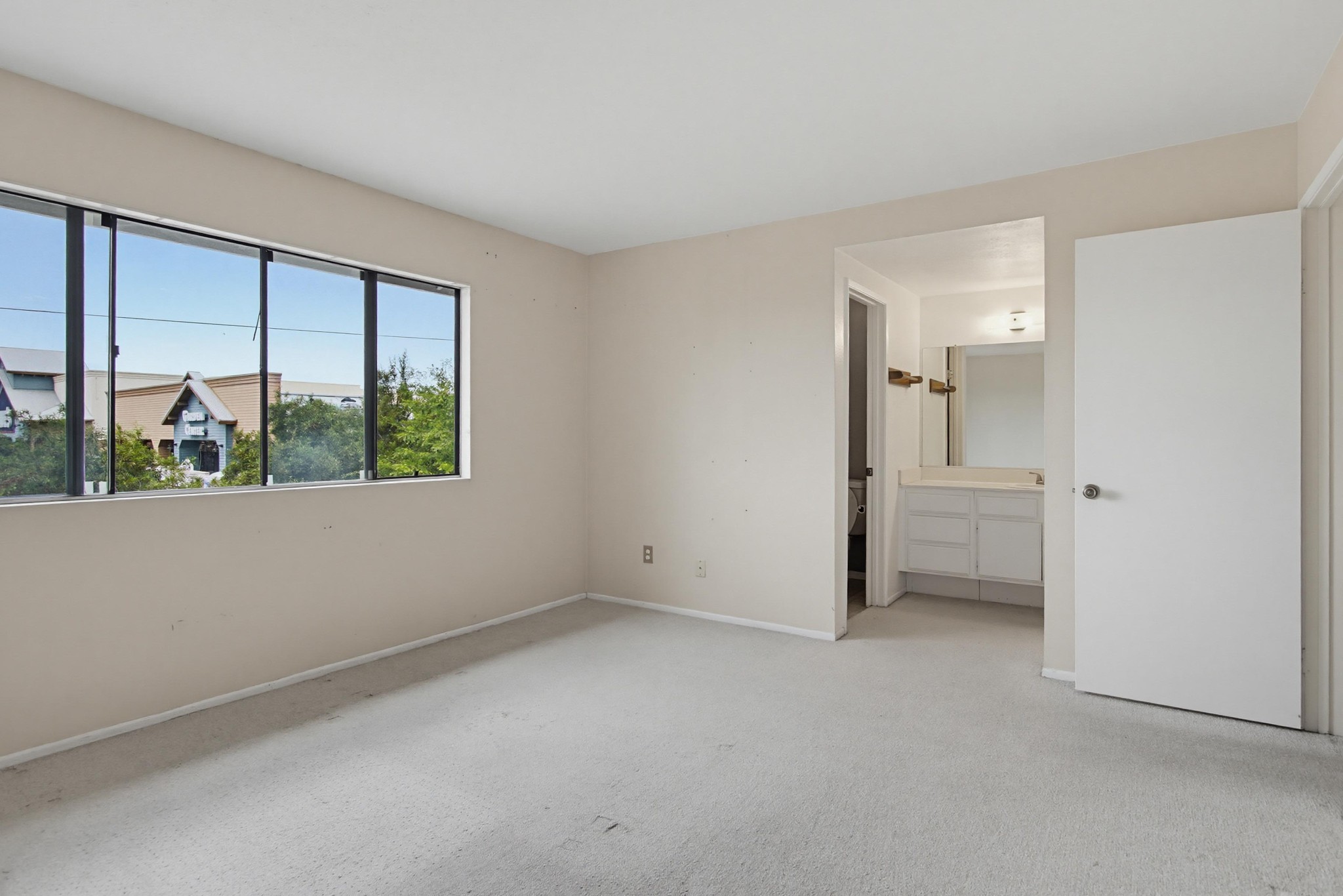 Virtual tour photo 36 of 51 for 13321 Westmark Way #28