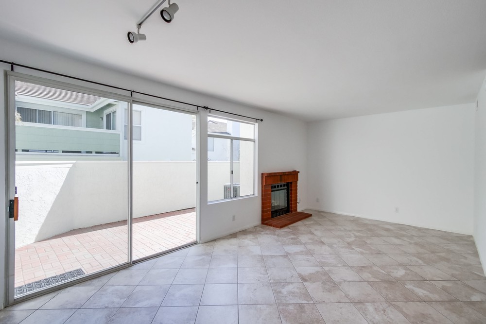 Virtual tour photo 6 of 39 for 13323 Tiverton Rd