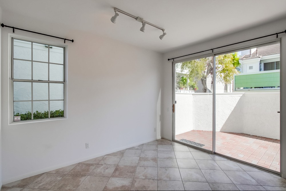 Virtual tour photo 9 of 39 for 13323 Tiverton Rd