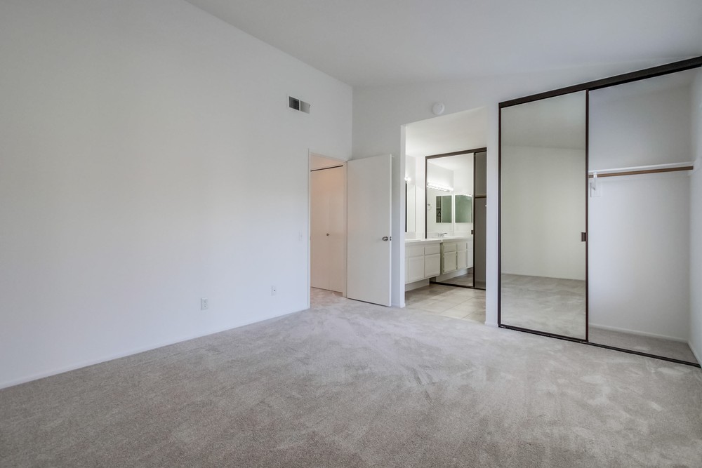 Virtual tour photo 29 of 39 for 13323 Tiverton Rd