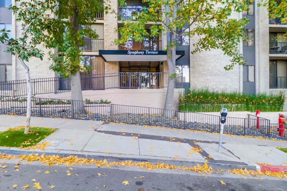 Virtual tour photo 3 of 25 for 1333 Eighth Ave
