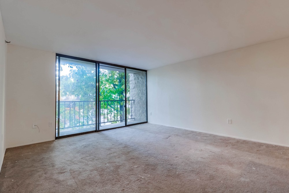 Virtual tour photo 7 of 25 for 1333 Eighth Ave