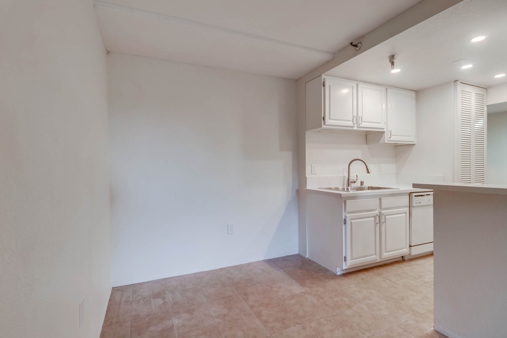 Virtual tour photo 10 of 25 for 1333 Eighth Ave