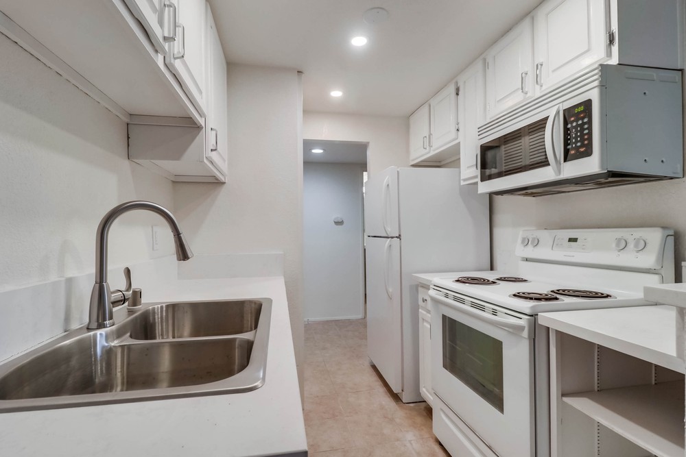 Virtual tour photo 15 of 25 for 1333 Eighth Ave