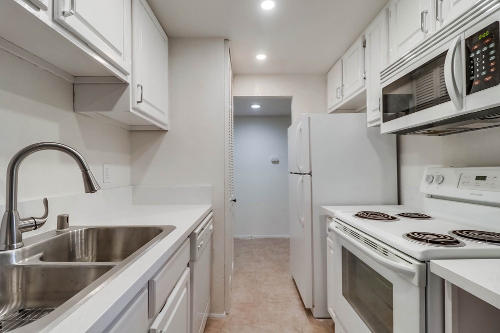 Virtual tour photo 16 of 25 for 1333 Eighth Ave