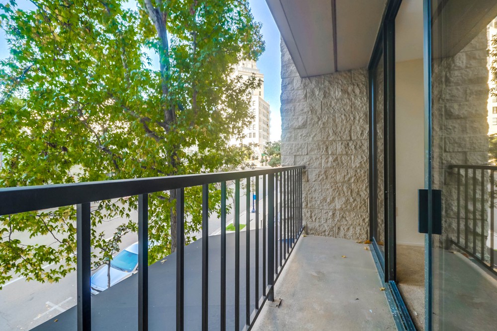 Virtual tour photo 24 of 25 for 1333 Eighth Ave