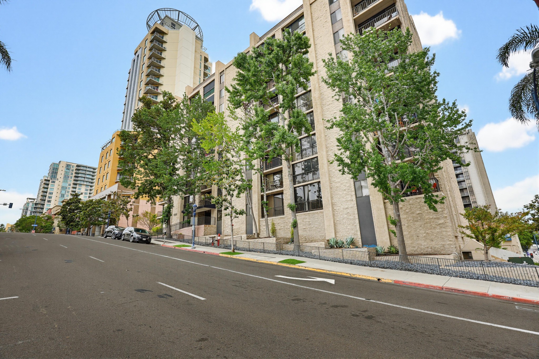 Virtual tour photo 4 of 60 for 1333 Eighth Ave UNIT 103
