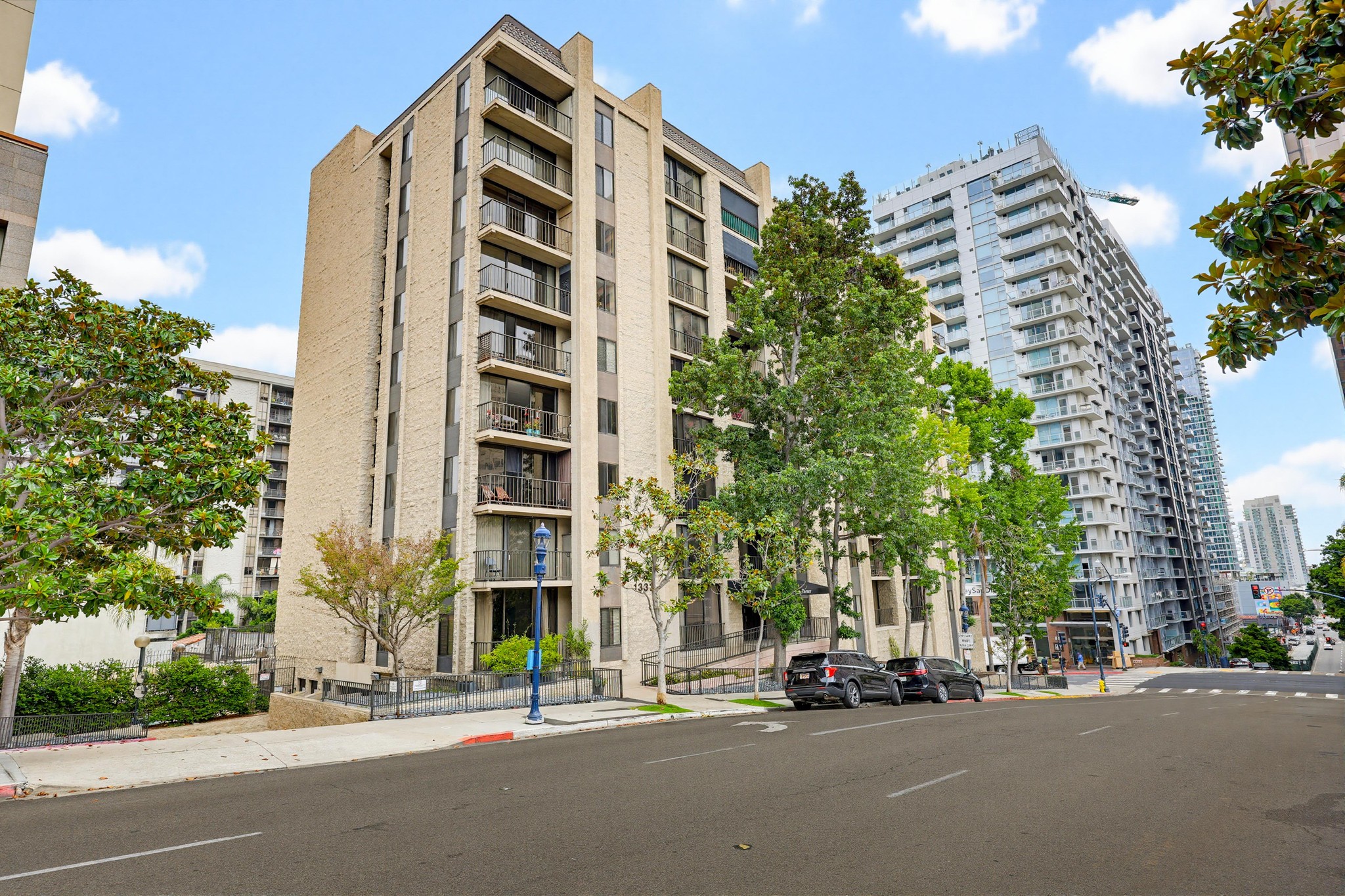 Virtual tour photo 5 of 60 for 1333 Eighth Ave UNIT 103