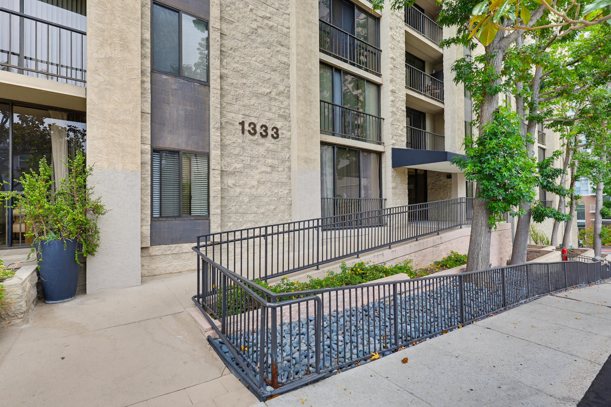 Virtual tour photo 8 of 60 for 1333 Eighth Ave UNIT 103