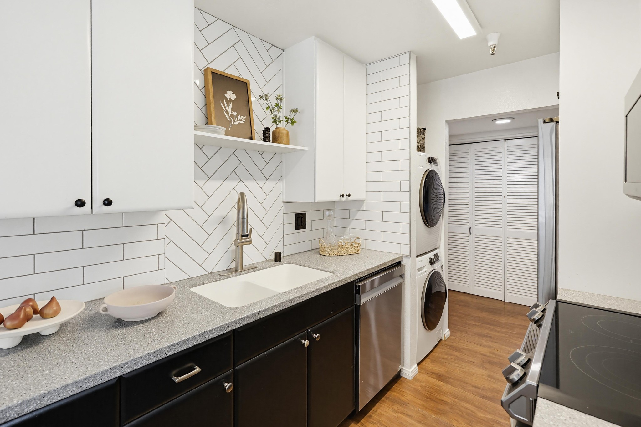 Virtual tour photo 21 of 60 for 1333 Eighth Ave UNIT 103