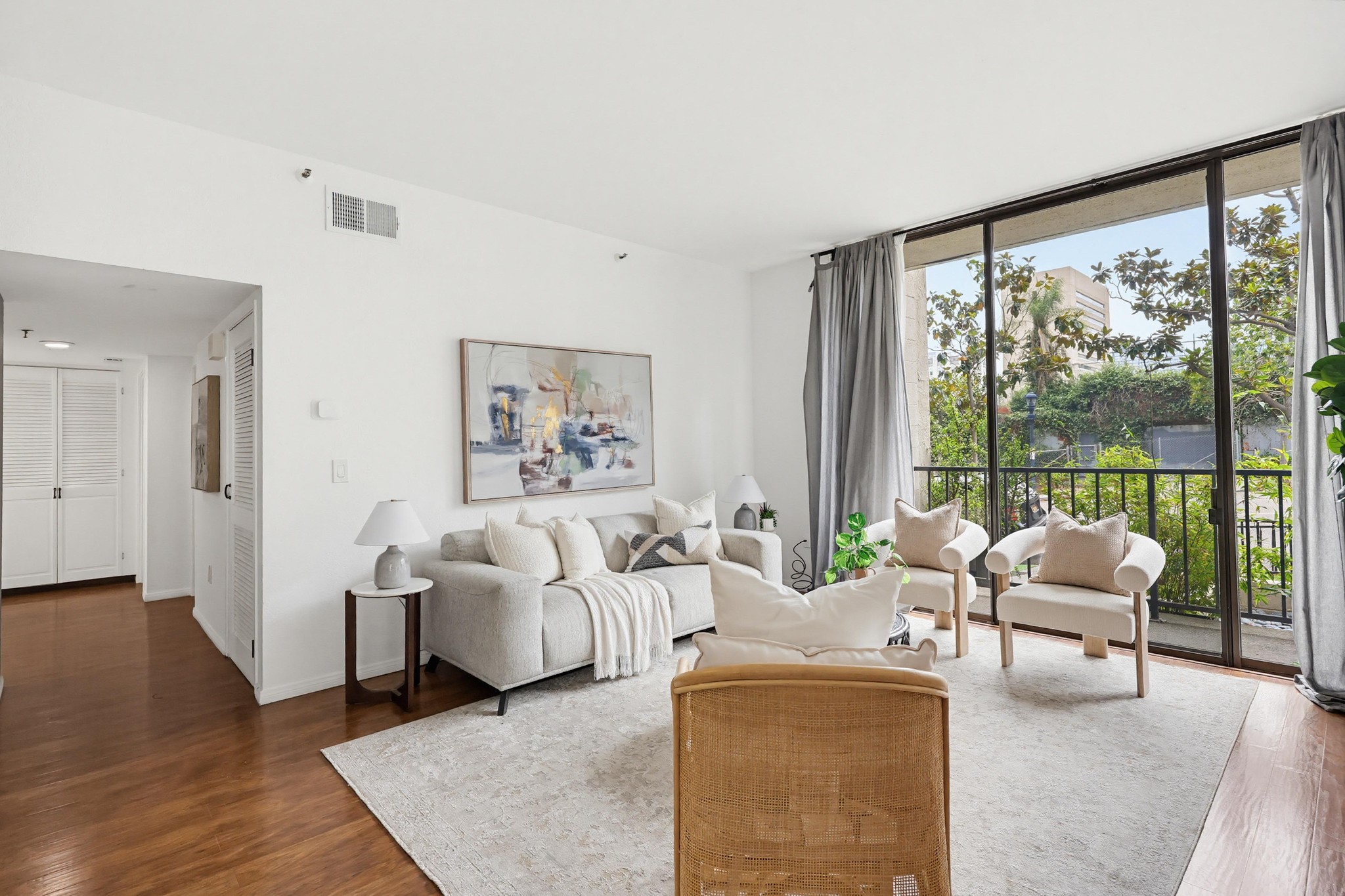 Virtual tour photo 27 of 60 for 1333 Eighth Ave UNIT 103