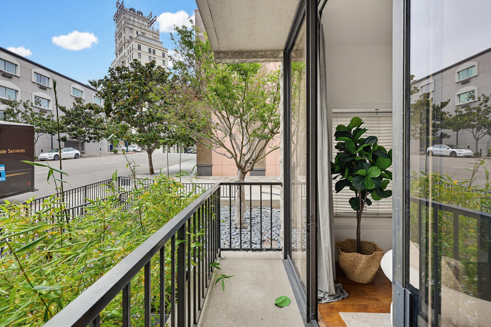 Virtual tour photo 36 of 60 for 1333 Eighth Ave UNIT 103
