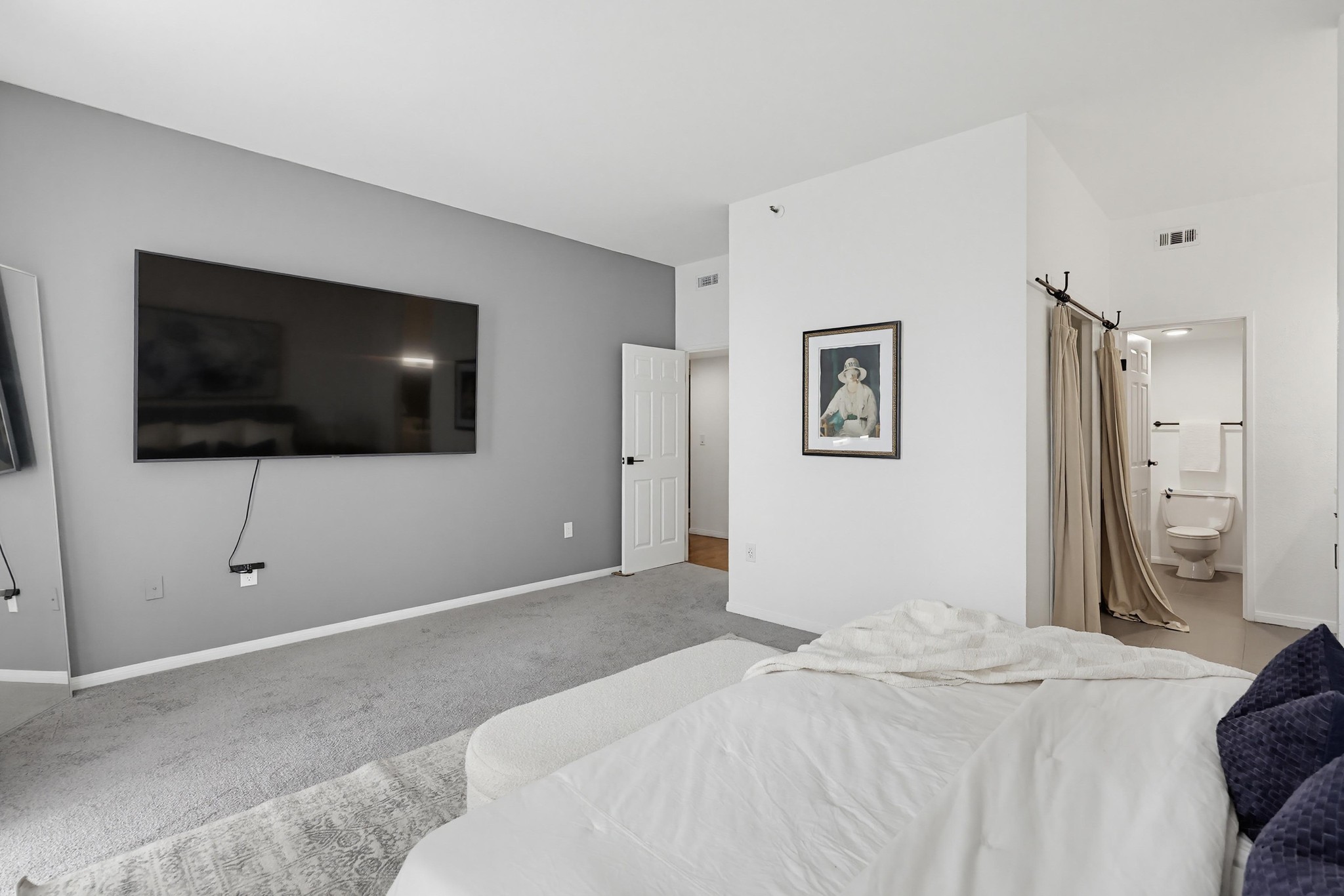 Virtual tour photo 43 of 60 for 1333 Eighth Ave UNIT 103
