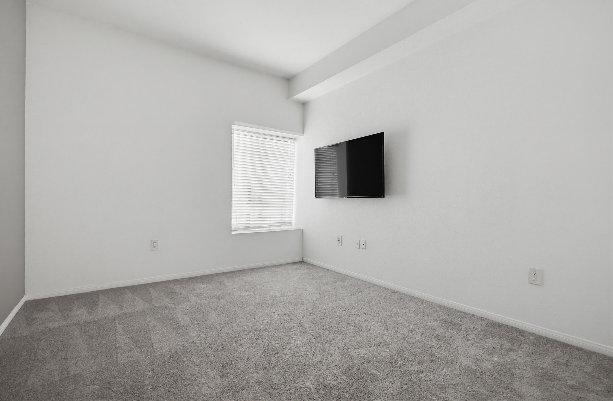 Virtual tour photo 52 of 60 for 1333 Eighth Ave UNIT 103