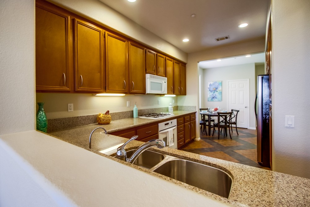 Virtual tour photo 12 of 38 for 13330 Via Magdalena #3