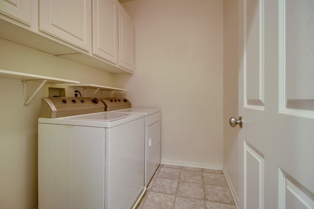 Virtual tour photo 32 of 38 for 13330 Via Magdalena #3