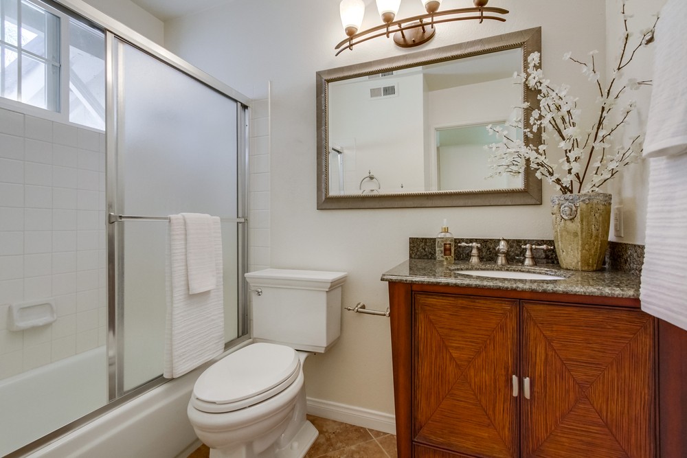 Virtual tour photo 32 of 37 for 13337 Tiverton Rd
