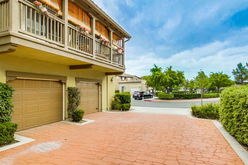 Virtual tour photo 5 of 33 for 13338 Via Magdalena #2