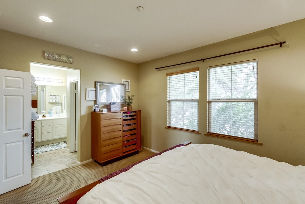 Virtual tour photo 19 of 33 for 13338 Via Magdalena #2
