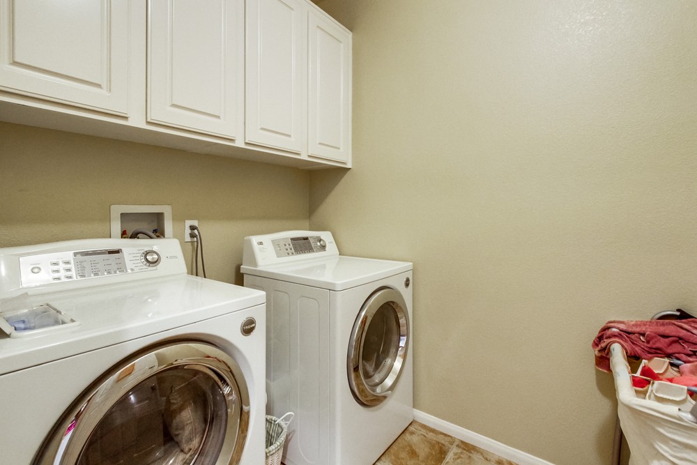 Virtual tour photo 26 of 33 for 13338 Via Magdalena #2