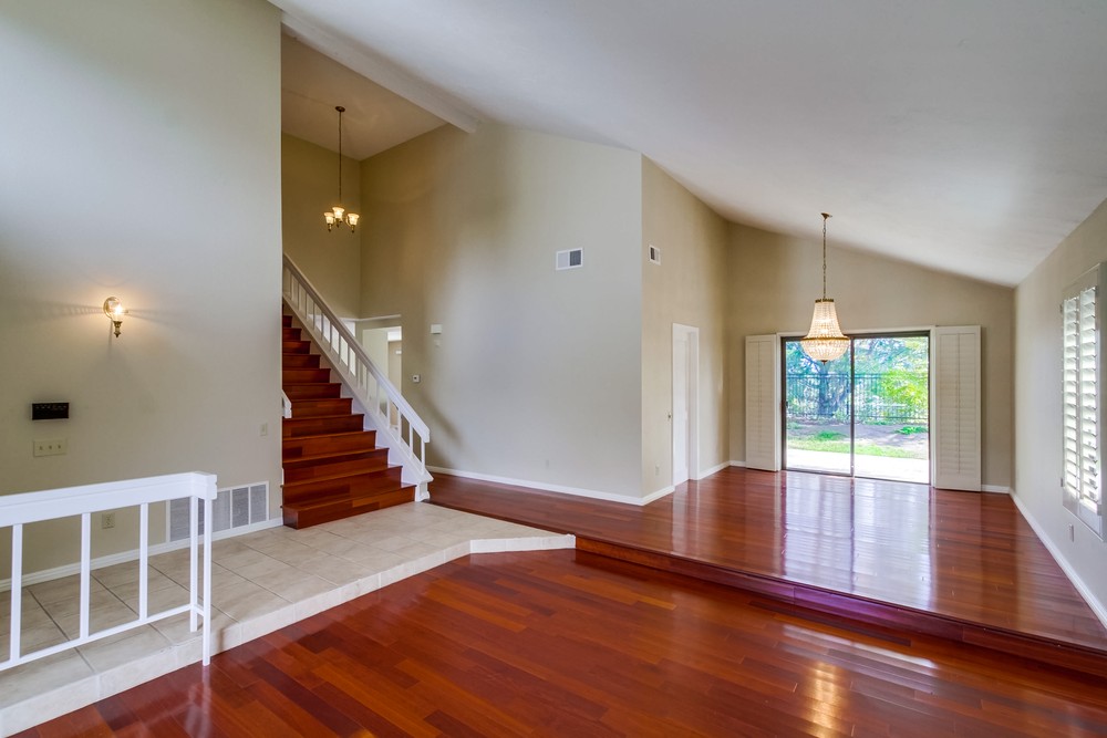 Virtual tour photo 6 of 45 for 13375 Roxton Cir