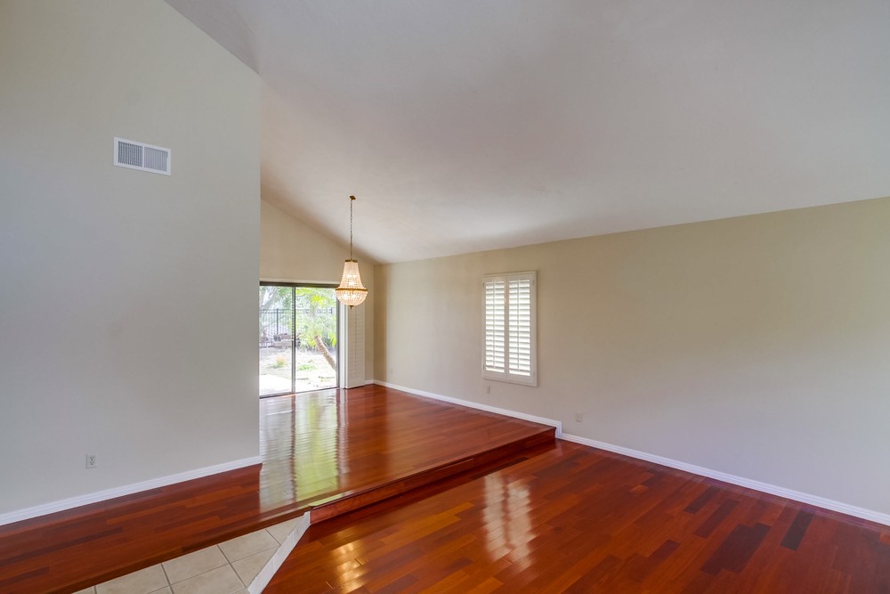 Virtual tour photo 7 of 45 for 13375 Roxton Cir