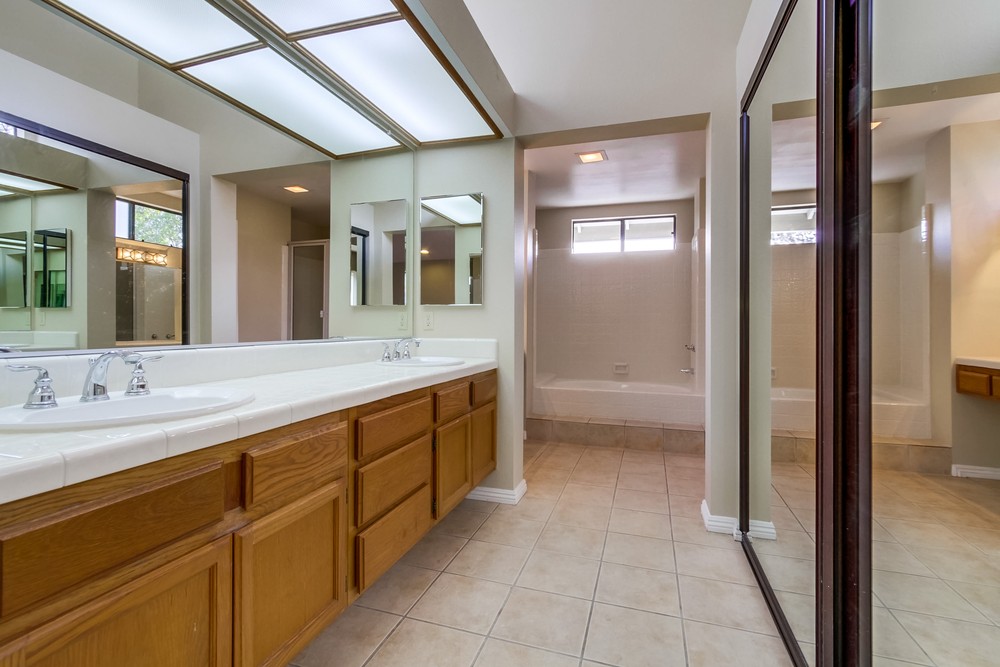 Virtual tour photo 26 of 45 for 13375 Roxton Cir