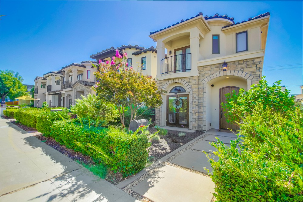 Virtual tour photo 4 of 59 for 1339 Oliver Ave