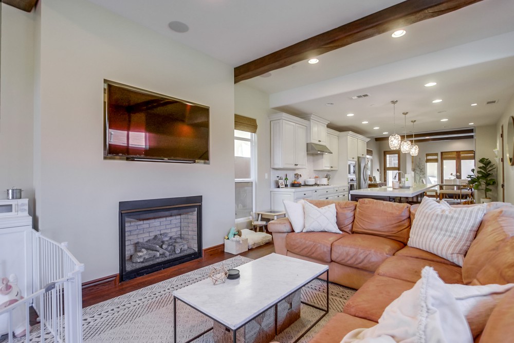 Virtual tour photo 8 of 59 for 1339 Oliver Ave