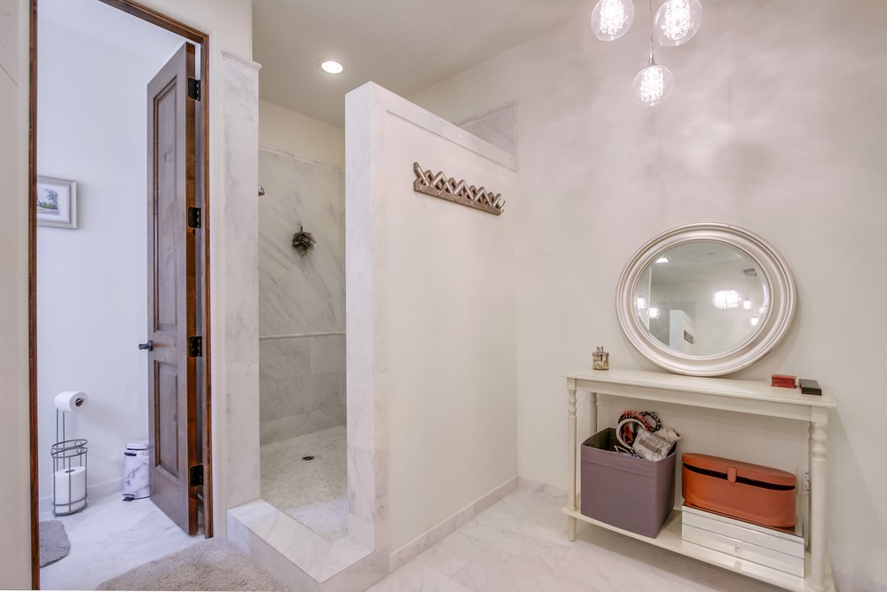 Virtual tour photo 36 of 59 for 1339 Oliver Ave