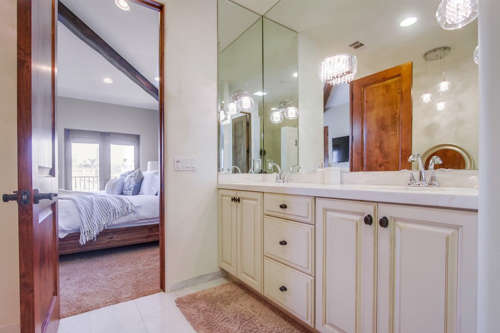 Virtual tour photo 37 of 59 for 1339 Oliver Ave