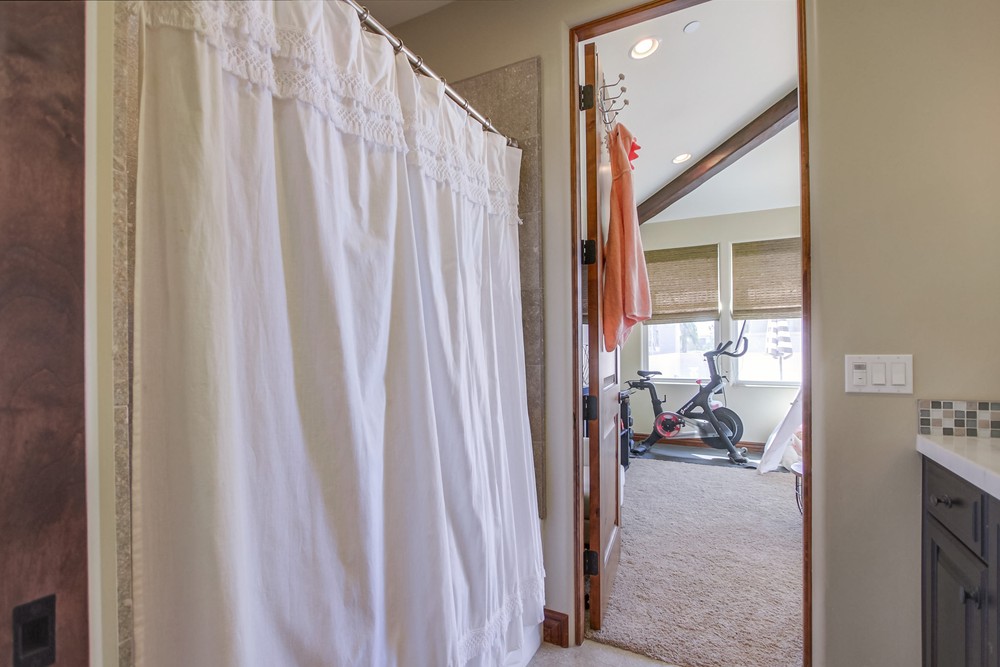 Virtual tour photo 44 of 59 for 1339 Oliver Ave