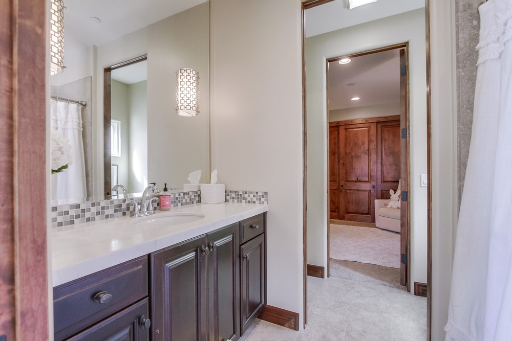 Virtual tour photo 45 of 59 for 1339 Oliver Ave