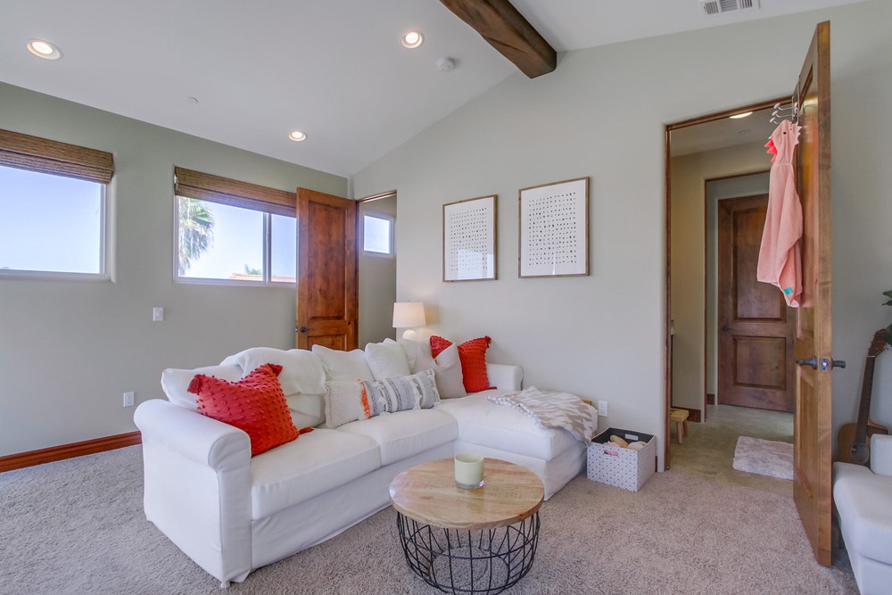 Virtual tour photo 49 of 59 for 1339 Oliver Ave