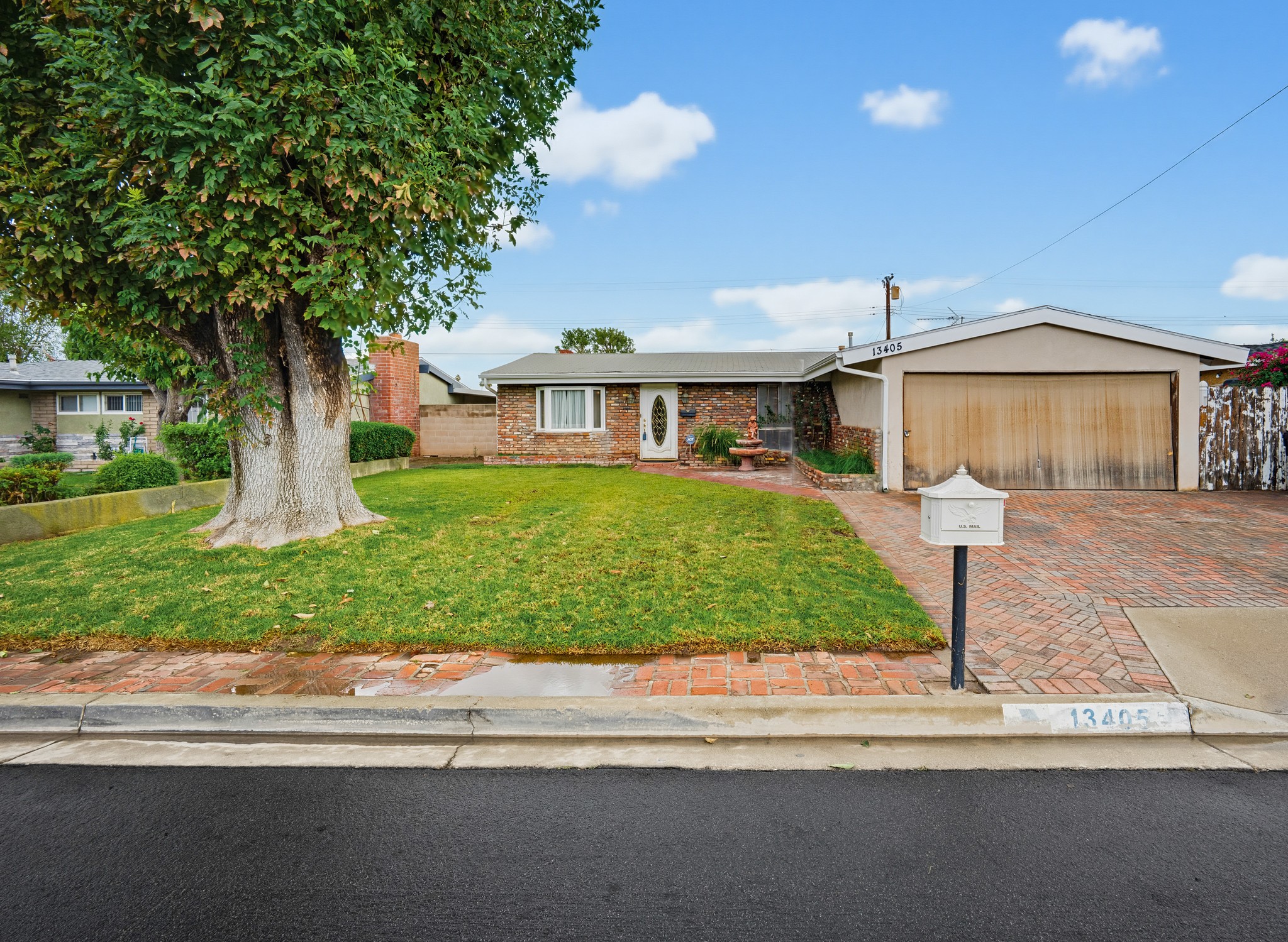 Virtual tour photo 1 of 42 for 13405 Babcock Dr