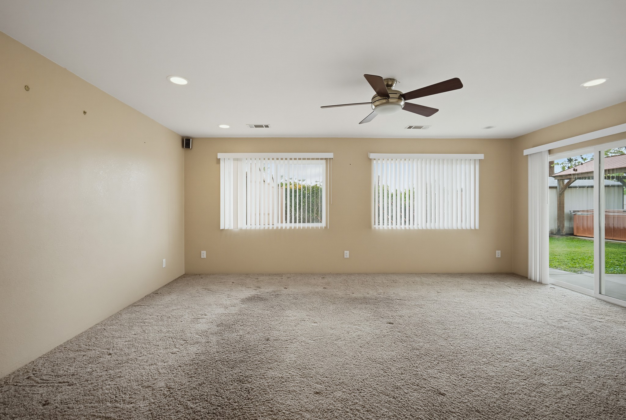 Virtual tour photo 19 of 42 for 13405 Babcock Dr