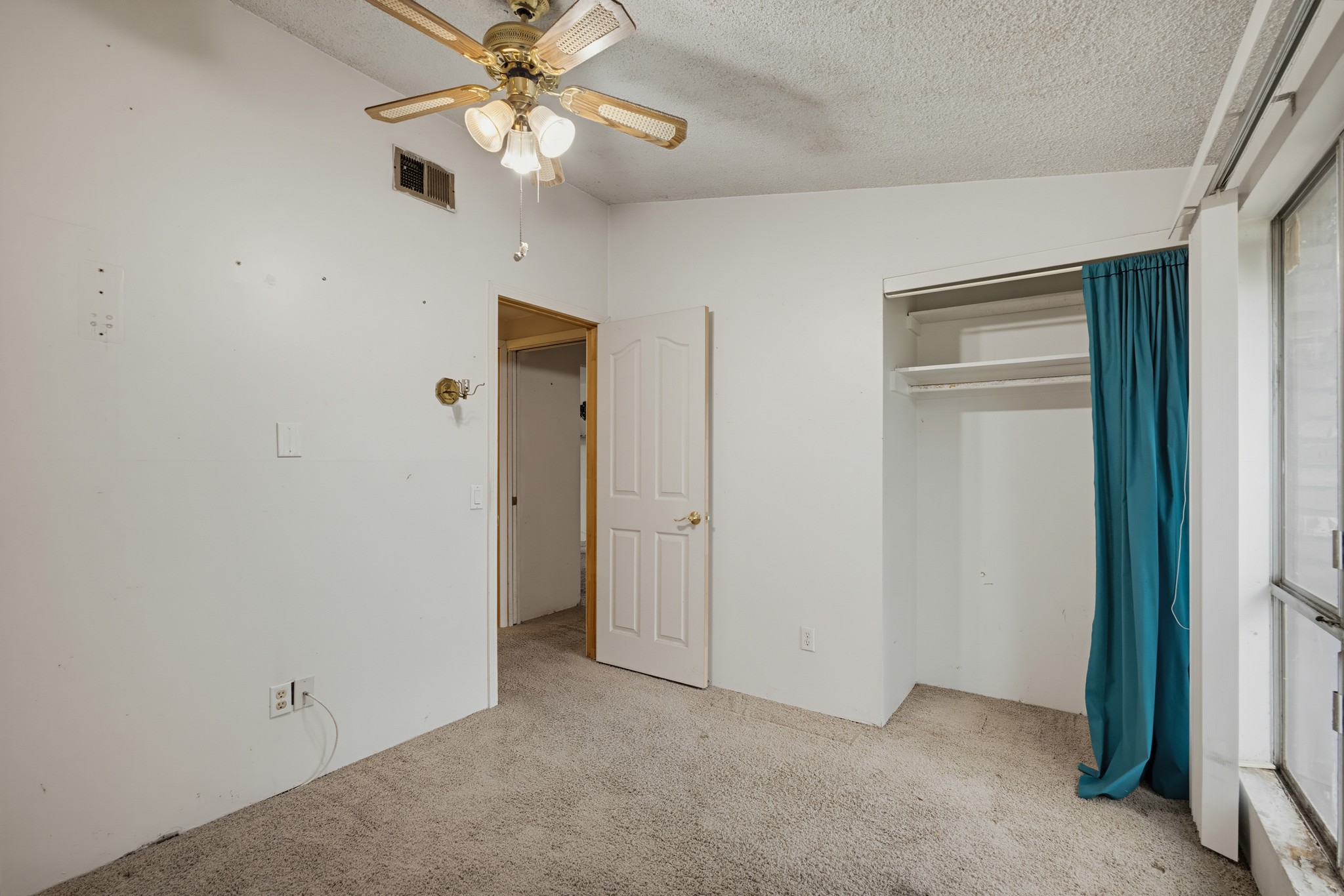 Virtual tour photo 24 of 42 for 13405 Babcock Dr