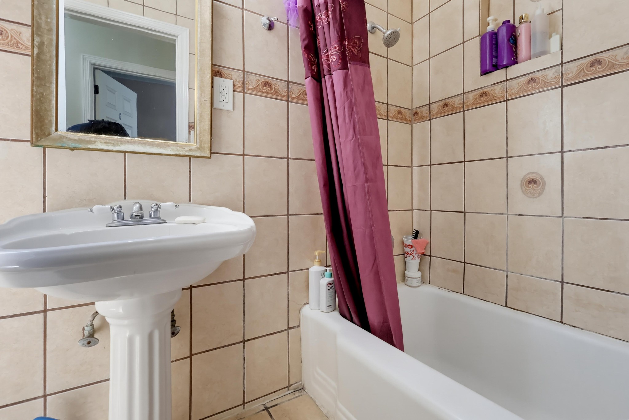 Virtual tour photo 36 of 78 for 1342 E Wesley Dr