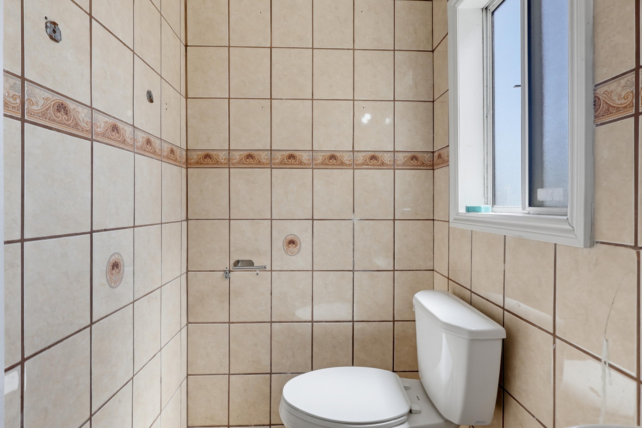 Virtual tour photo 37 of 78 for 1342 E Wesley Dr